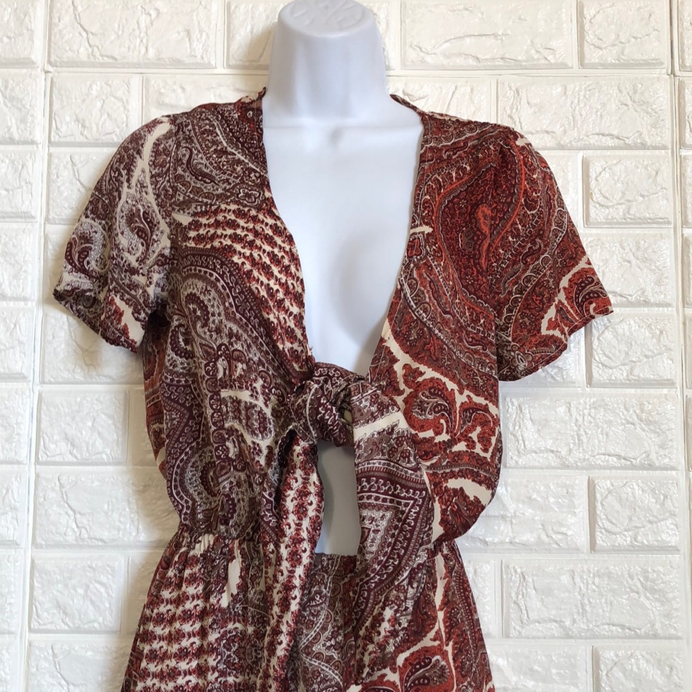 Nasty Gal knotted front paisley romper - Picture 3 of 8